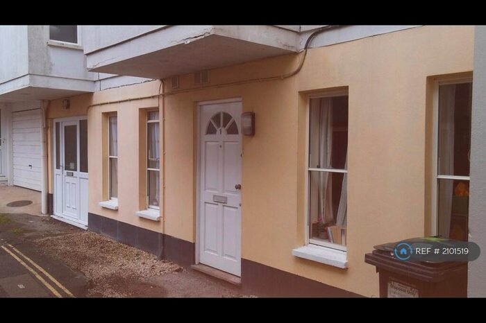 1 Bedroom Flat To Rent In Shaftesbury House, Dawlish, EX7
