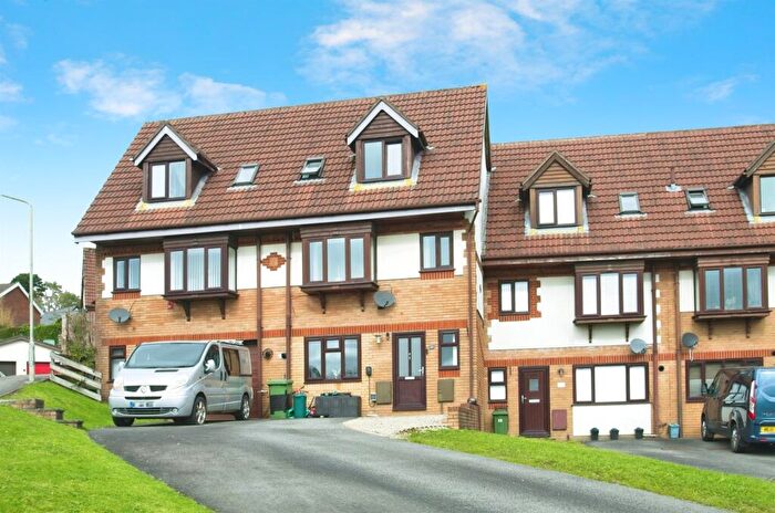 3 Bedroom Terraced House For Sale In Hafod Wen, Tonyrefail, Porth, CF39