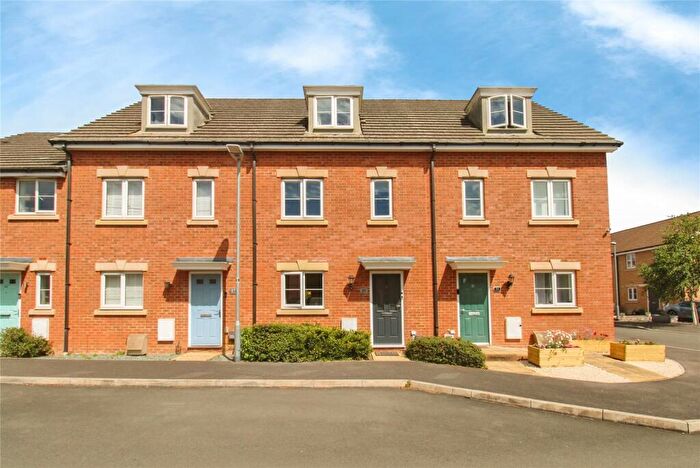4 Bedroom Terraced House For Sale In Helliker Close, Hilperton, BA14