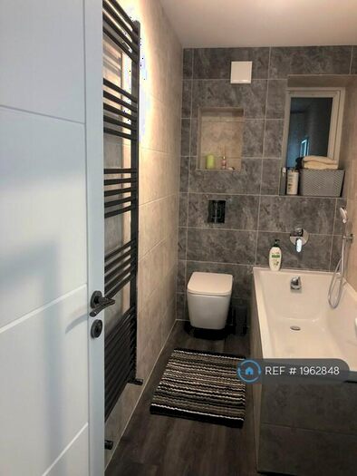 2 Bedroom Flat To Rent In Denmilne Street, Glasgow, G34