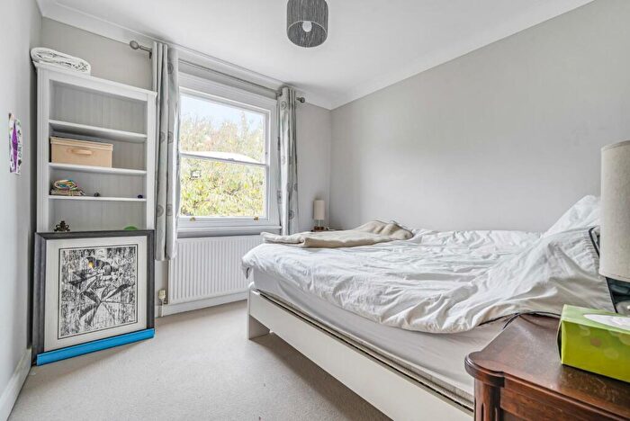4 Bedroom Terraced House To Rent In Devereux Road, Windsor, SL4