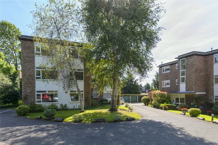 1 Bedroom Flat To Rent In Prentice Court, Leopold Avenue, Wimbledon, SW19