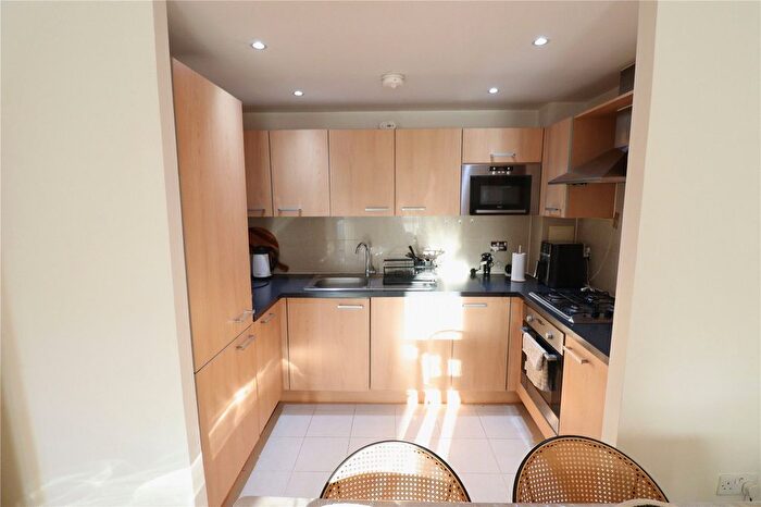 1 Bedroom Flat To Rent In Warneford Court, London, NW9