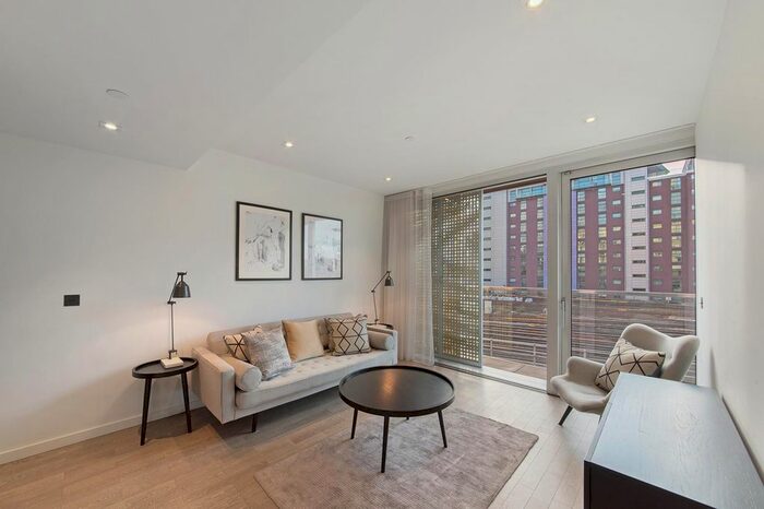 2 Bedroom Flat To Rent In Faraday House, Battersea, SW11