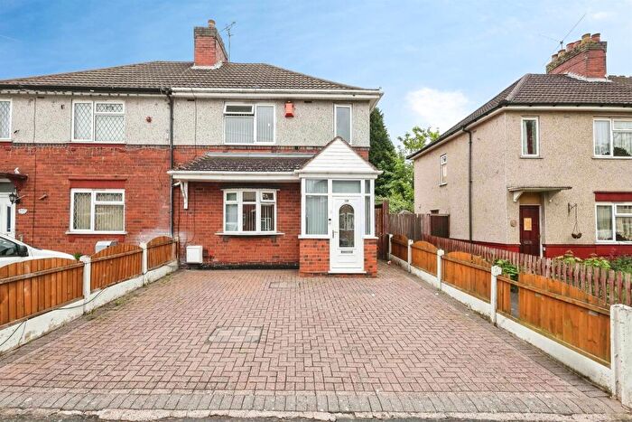 3 Bedroom Semi Detached House For Sale In Meadow Walk, Cradley Heath, B64