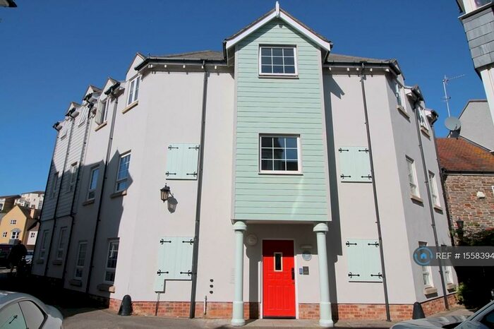 2 Bedroom Flat To Rent In Eastcliff, Portishead, Bristol, BS20