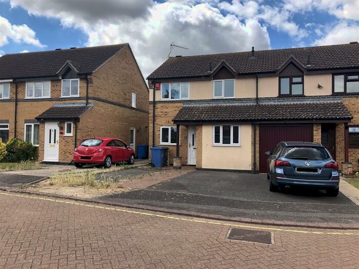 2 Bedroom Semi-Detached House To Rent In Broad Meadow, Ipswich, IP8