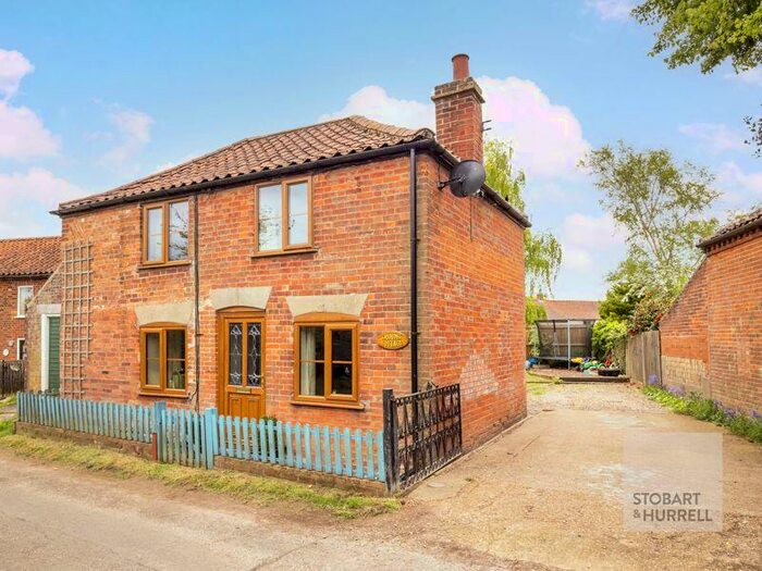 2 Bedroom Detached House For Sale In Grooms Cottage, The Street, Barton Turf, Norfolk, NR12