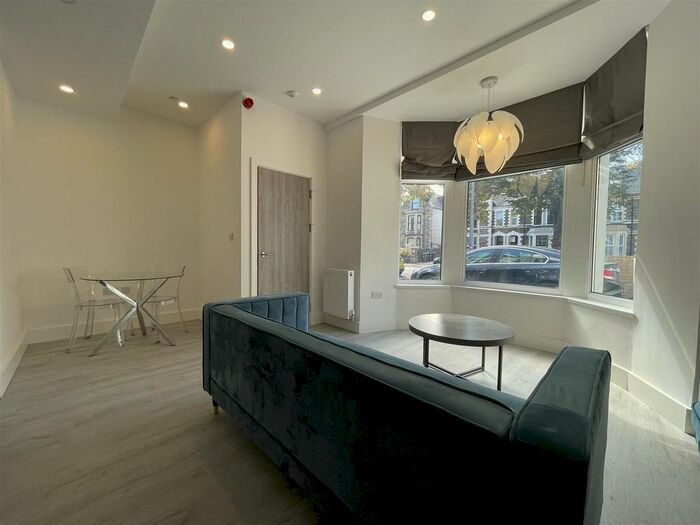 1 Bedroom Flat To Rent In Richmond Parc, Richmond Road, Cardiff, CF24