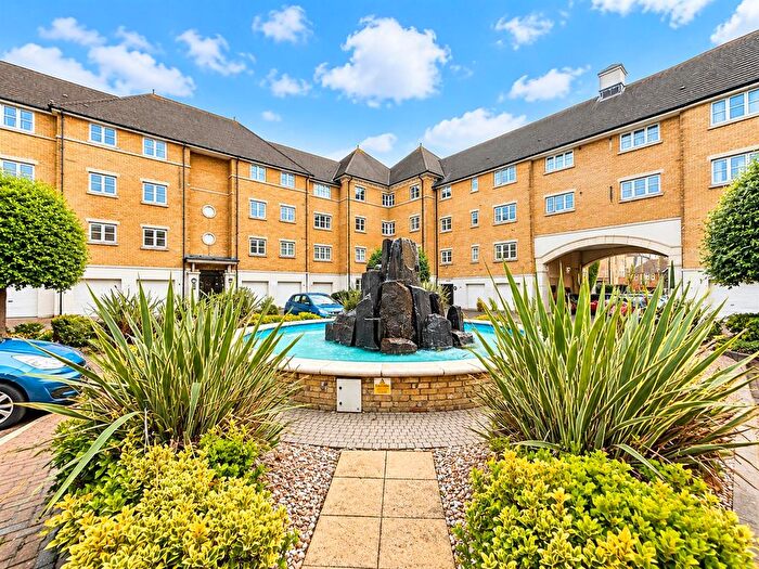 1 Bedroom Flat For Sale In Callao Quay, Eastbourne, BN23
