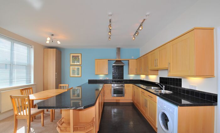 2 Bedroom Flat To Rent In Nicholas Street, Briercliffe, Burnley, BB10