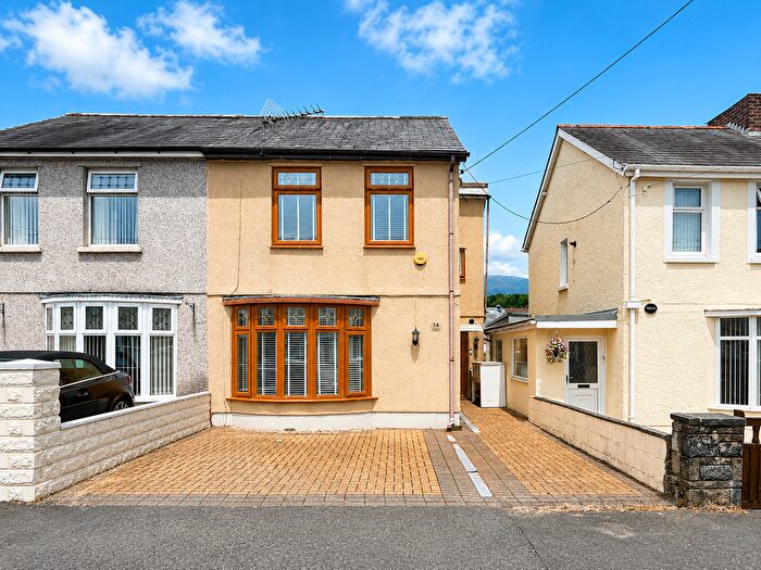 3 Bedroom Semi-Detached House For Sale In Llewellyn Street, Glynneath, Neath, Neath Port Talbot, SA11