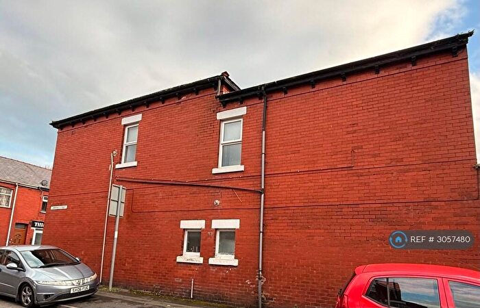 2 Bedroom Flat To Rent In Plungington Road, Fulwood, Preston, PR2