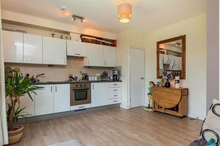 1 Bedroom Flat To Rent In Franciscan Way, Ipswich IP1