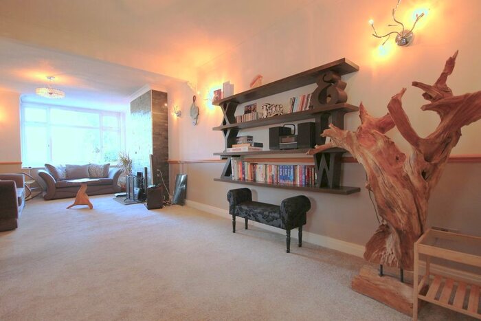 3 Bedroom Semi-Detached House To Rent In Beverley Road, Whyteleafe, CR3