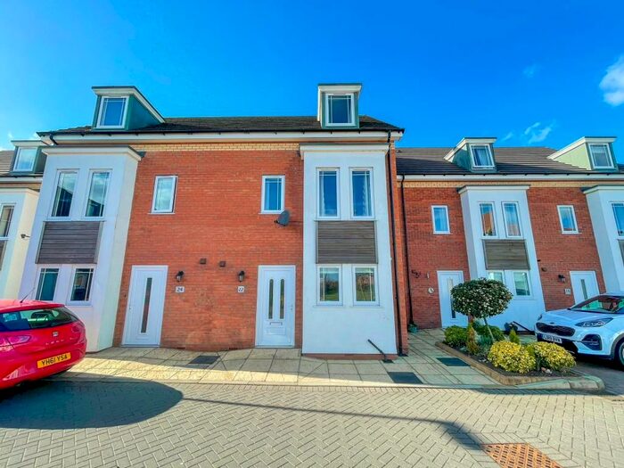 4 Bedroom Semi-Detached House To Rent In Wesley Road, Cherry Willingham, Lincoln, LN3