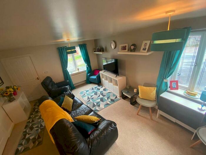 2 Bedroom Apartment To Rent In Thornwood Close, Thurnscoe, S63