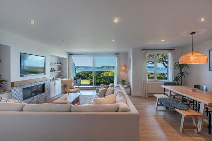 2 Bedroom Apartment For Sale In Chaddesley Glen, Sandbanks, BH13