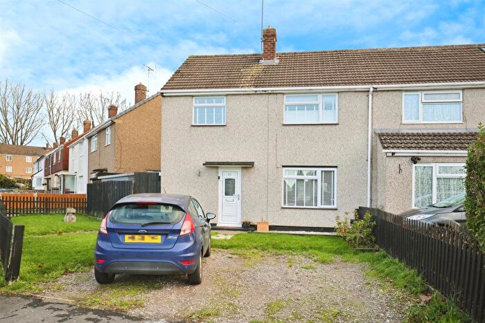 3 Bedroom Semi-Detached House For Sale In Lawford Road, Leamington Spa, CV31