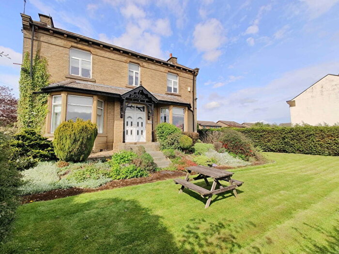 3 Bedroom Detached House For Sale In Reevy Villa, Reevy Road, BD6