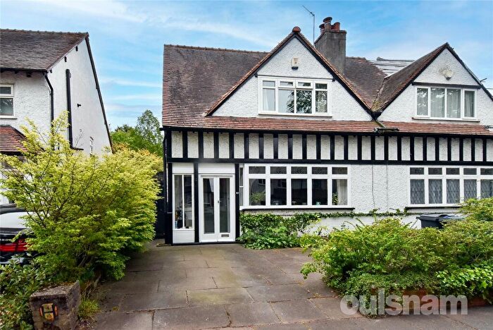 3 Bedroom Semi-Detached House For Sale In Southam Road, Hall Green, Birmingham, B28
