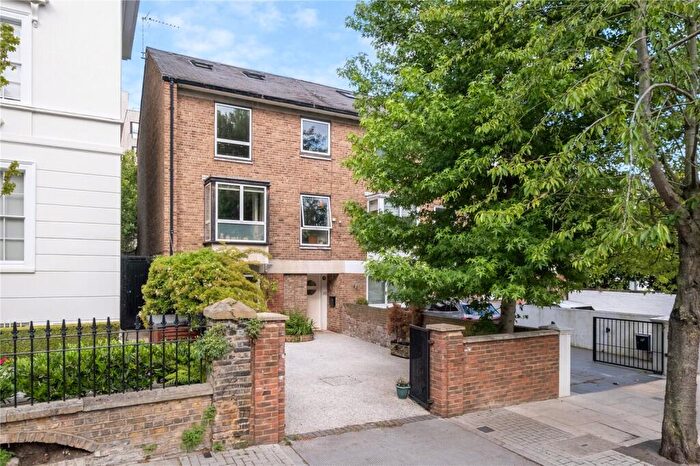 End Of Terrace House For Sale In Cavendish Avenue, London, NW8