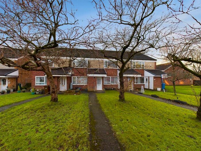 1 Bedroom Flat To Rent In Tintern Avenue, Astley, Manchester, M29