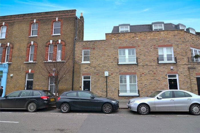 Studio To Rent In Parsons Green Lane, Fulham, London, UK SW6