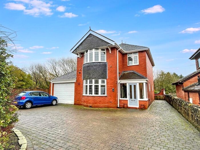 3 Bedroom Detached House For Sale In Ash Bank Road, Stoke-On-Trent, ST2