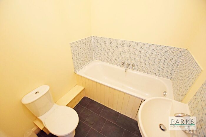 5 Bedroom Terraced House To Rent In Cambridge Grove, Hove, East Sussex, BN3