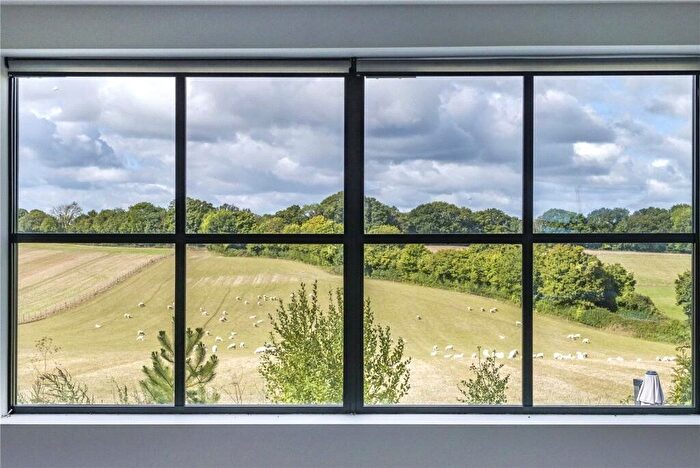 4 Bedroom Country House For Sale In The Corn Barns, Well Road, Crondall, Hampshire, GU10