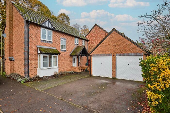 4 Bedroom Detached House For Sale In Lime Grove, Southmoor, OX13