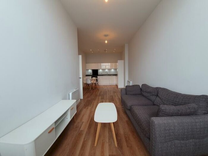 2 Bedroom Apartment To Rent In Tate House New York Road Leeds, LS2