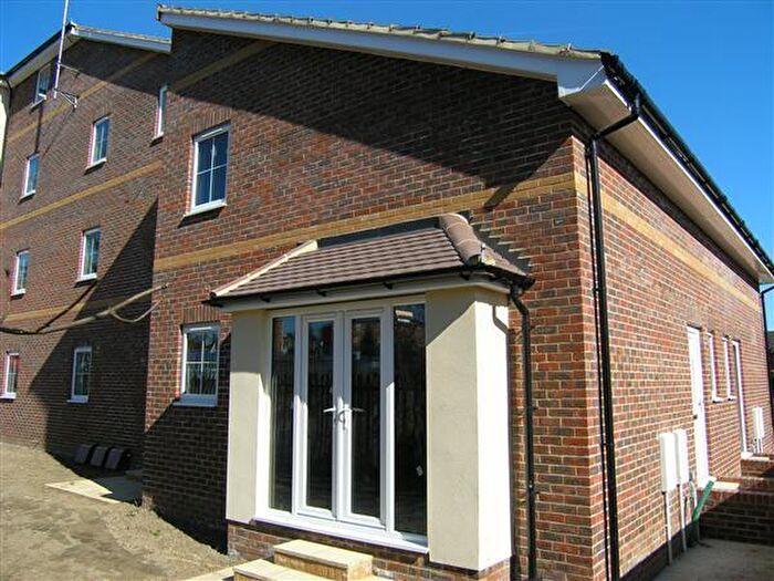 2 Bedroom Maisonette To Rent In Spencer Close, Aldershot, GU12