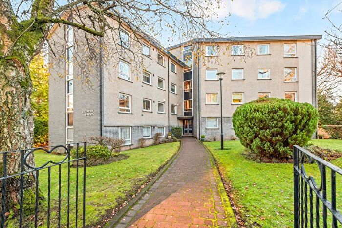 3 Bedroom Flat To Rent In Chalton Court, Bridge Of Allan, Stirling, FK9