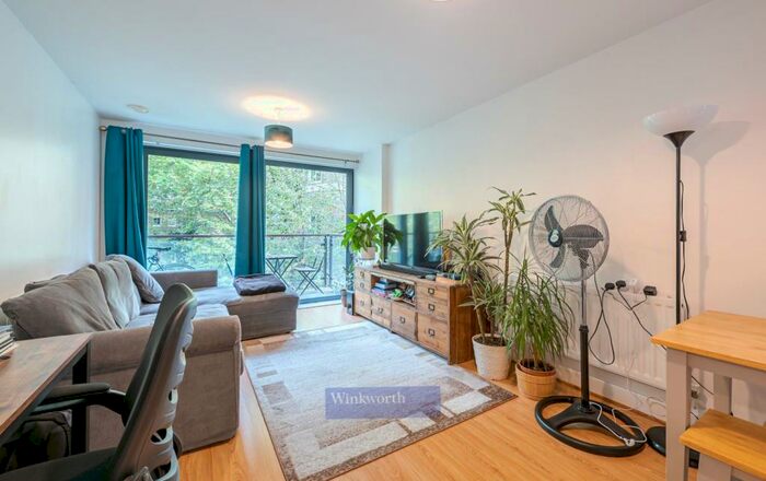 1 Bedroom Flat To Rent In Kennington Road, SE11