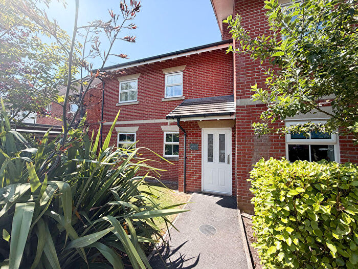 2 Bedroom Flat For Sale In Berkeley Court, Higher Green, Poulton, - Online Auction, FY6