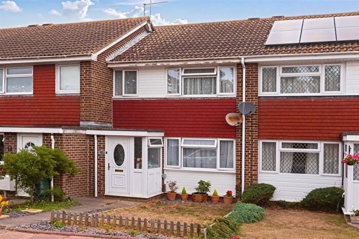 3 Bedroom Terraced House For Sale In Vancouver Road, Worthing, BN13