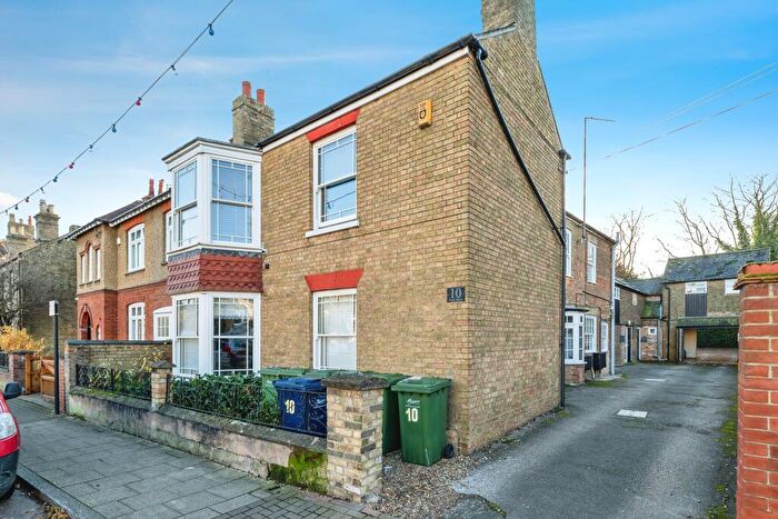 6 Bedroom Detached House For Sale In Park Street, Chatteris, Cambridgeshire, PE16