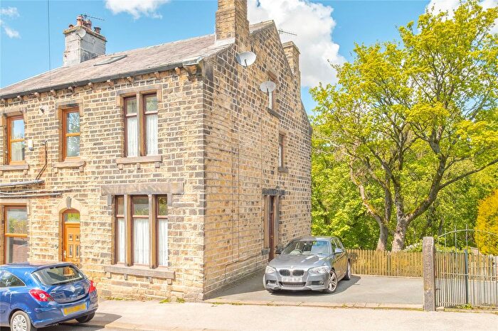 4 Bedroom End Of Terrace House For Sale In Brougham Road, Marsden, Huddersfield, HD7