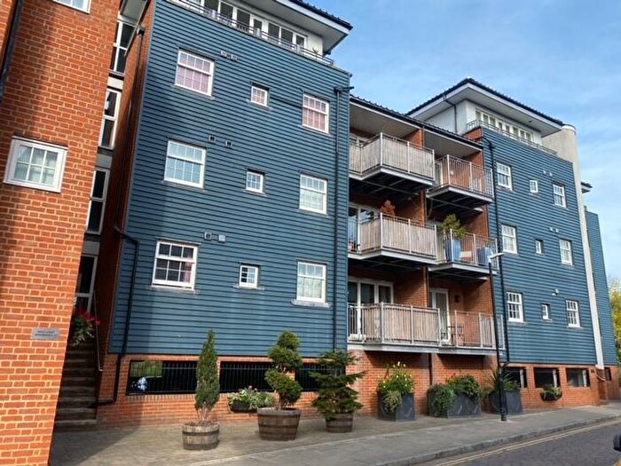 2 Bedroom Flat To Rent In Barton Mill Road, Canterbury, CT1