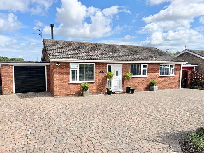 2 Bedroom Detached Bungalow For Sale In Bank End, North Somercotes, LN11