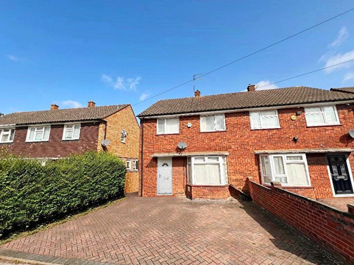 3 Bedroom Semi-Detached House To Rent In Acworth Crescent, Luton, LU4
