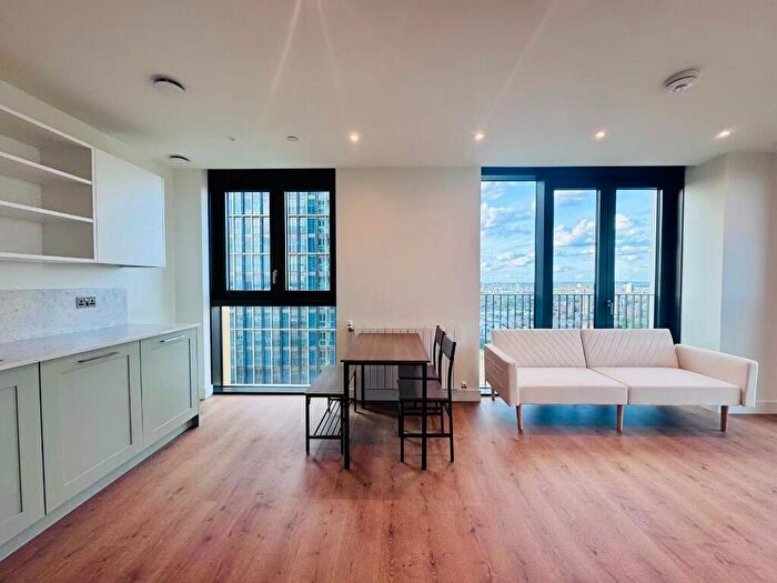 2 Bedroom Flat To Rent In Affinity View, London, E16