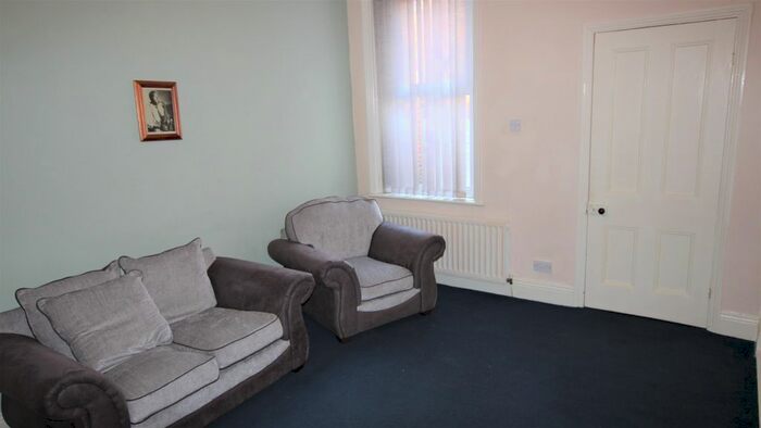 2 Bedroom Flat To Rent In Tavistock Road, Jesmond, Newcastle Upon Tyne, NE2