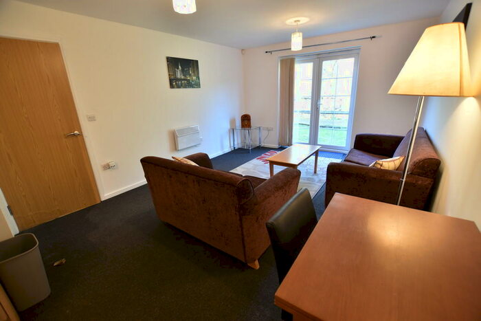 1 Bedroom Apartment To Rent In Douglas Chase, Radcliffe, Manchester, M26