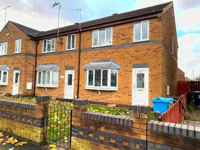 3 Bedroom End Of Terrace House To Rent In Priory Road, Hull, HU5