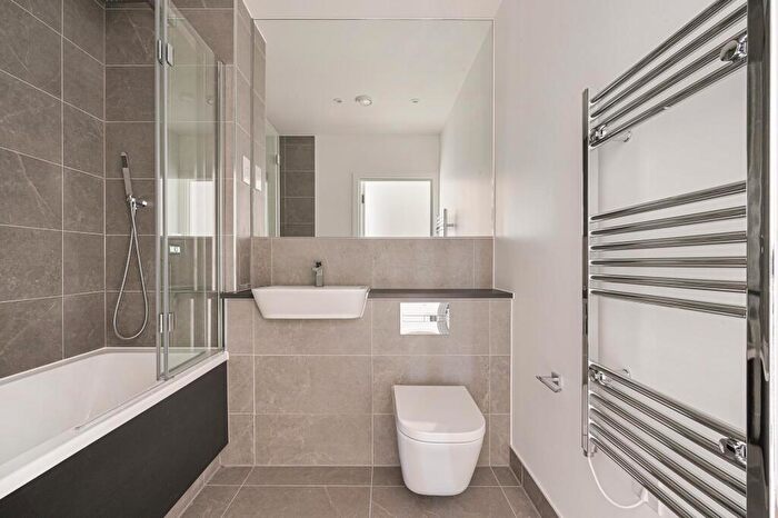 2 Bedroom Apartment To Rent In Orwell House, North West Quarter, Carlton Vale, NW6