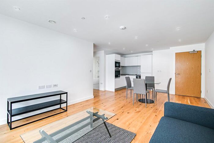 1 Bedroom Apartment To Rent In Arden Gate, William Street, B15