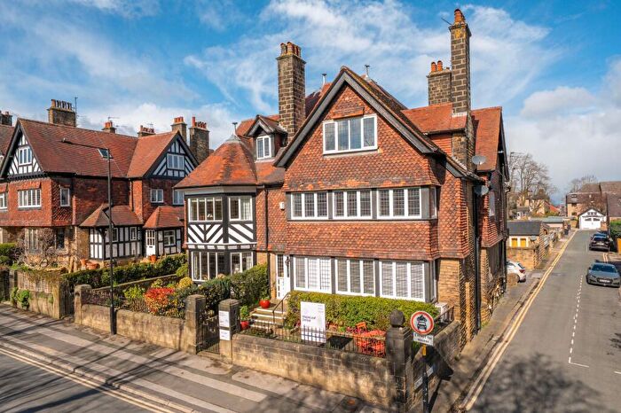 2 Bedroom Flat For Sale In Springfield Avenue, Harrogate, HG1